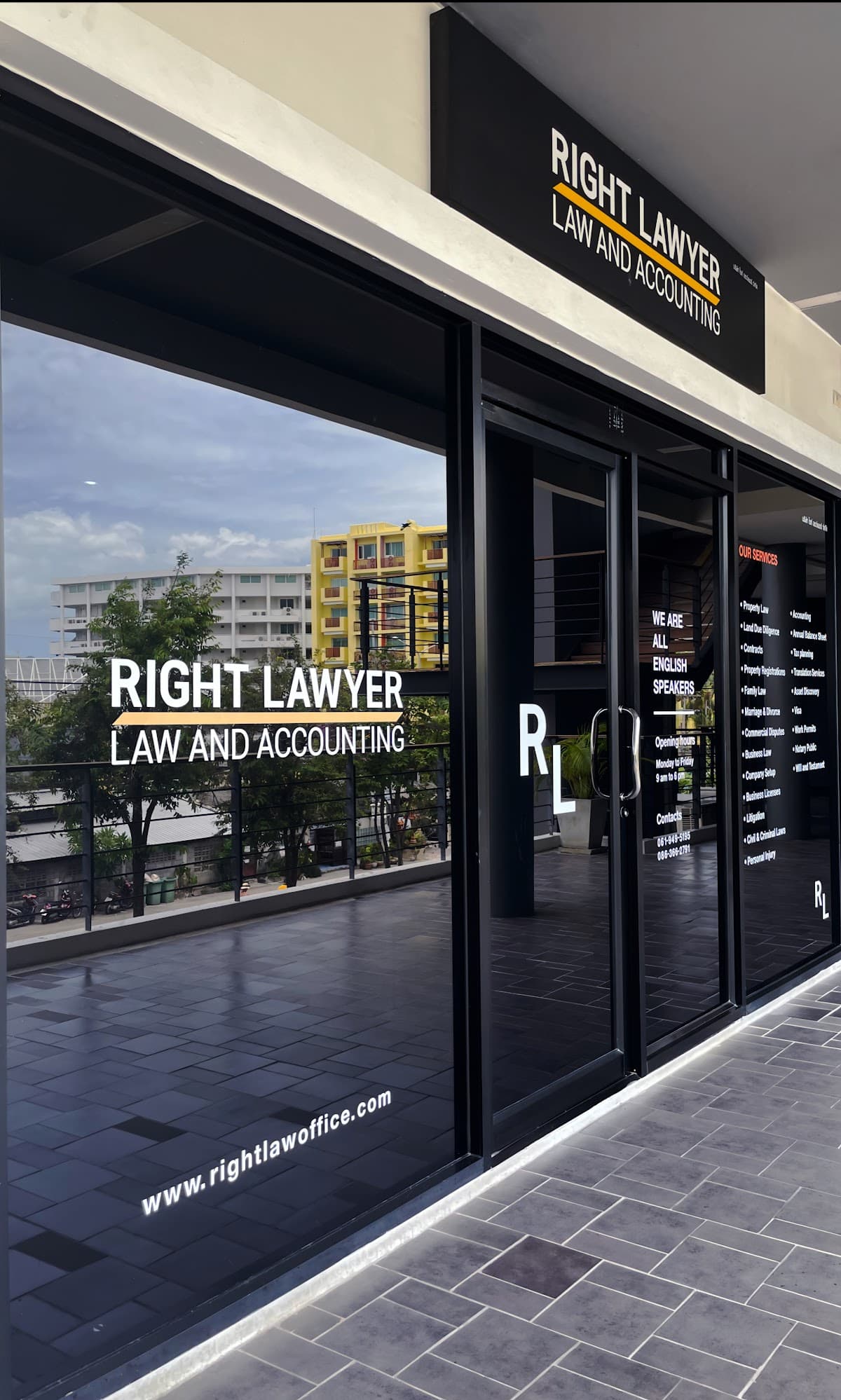 Right Lawyer